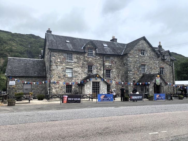 Haunted Pub, oldest Scottish pub, taxidermy animals, Rob Roy drover, Loch Lomond