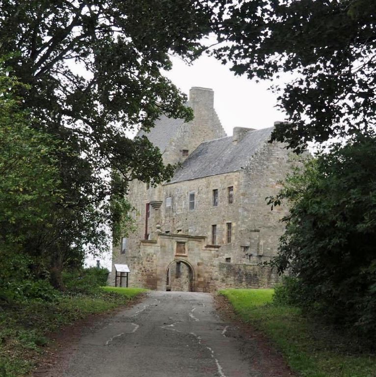 Midhope Castle, Outlander, Scotland, Broch Tuarach, filming location