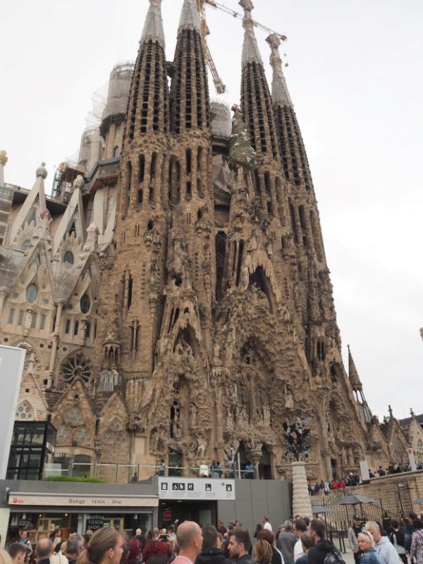 Sagrada Familia, Antoni Gaudi building, Barcelona, Spain, architecture