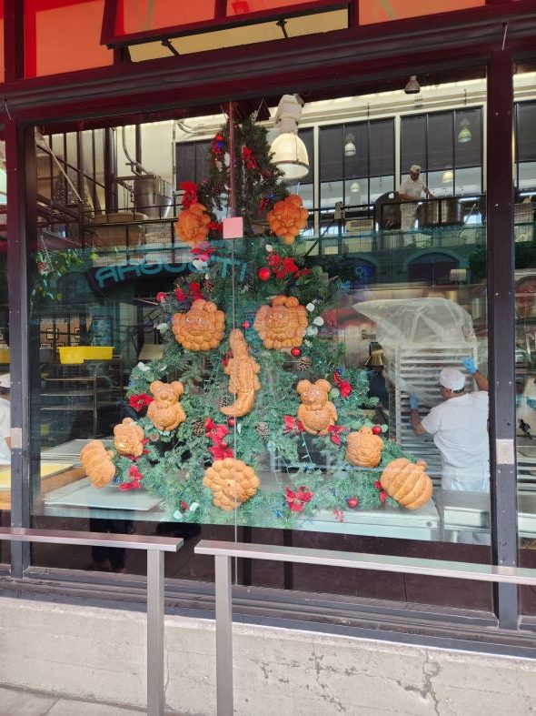 Boudin bakery, sourdough, San Francisco, Christmas in San Francisco