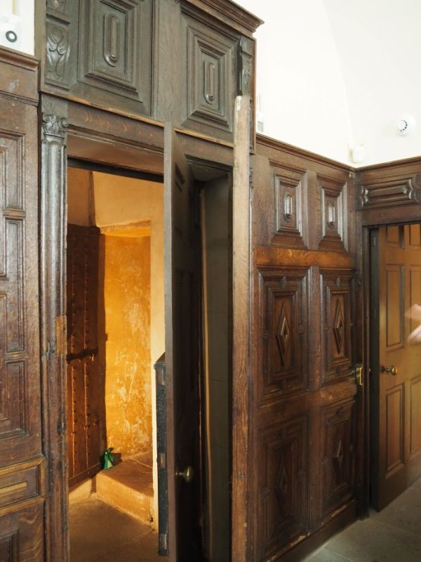 cursed, Fyvie Castle, Green Lady, Charter room, Scotland