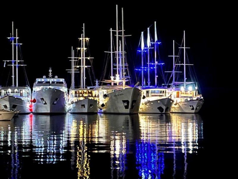 Small ship cruising, Sail Croatia, Dalmatia Coast