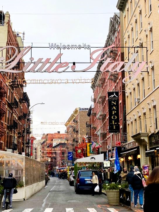 New York neighbourhoods, Christmas in New York, Little Italy New York